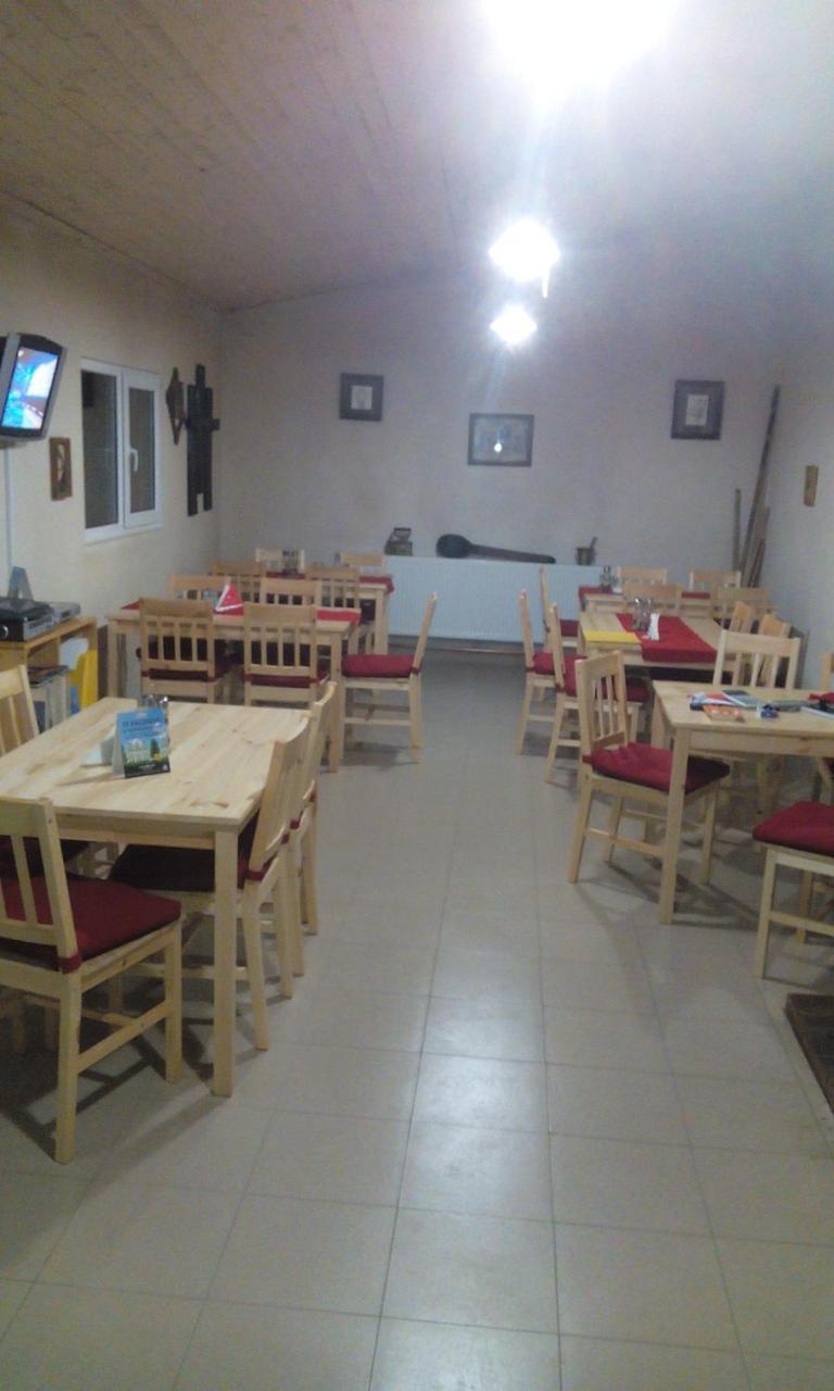 Casa Cosmin Guest House Dobra ภายนอก รูปภาพ